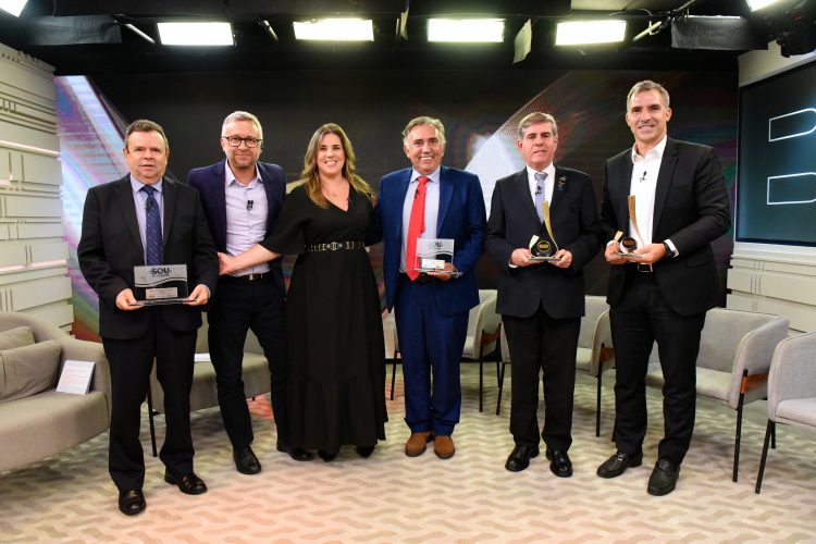 Prêmio Sou do Esporte: CBRu no Top 3 de entidades esportivas com melhor governança