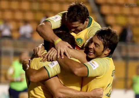 Brasil vence Paraguai no Pacaembu