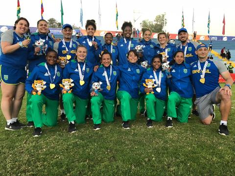 Seleção Brasileira Feminina de 7s conquista medalha de ouro em Cochabamba e garante vaga no Pan 2019
