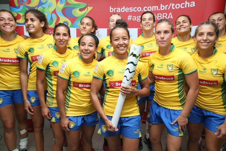 Seleção Brasileira Feminina de Rugby Participa de Atividade Interativa com Público