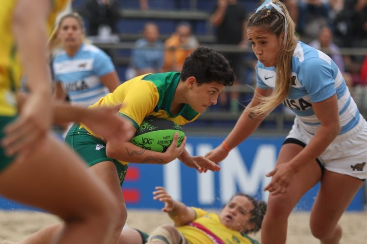 Copacabana celebra sábado especial de rugby na praia