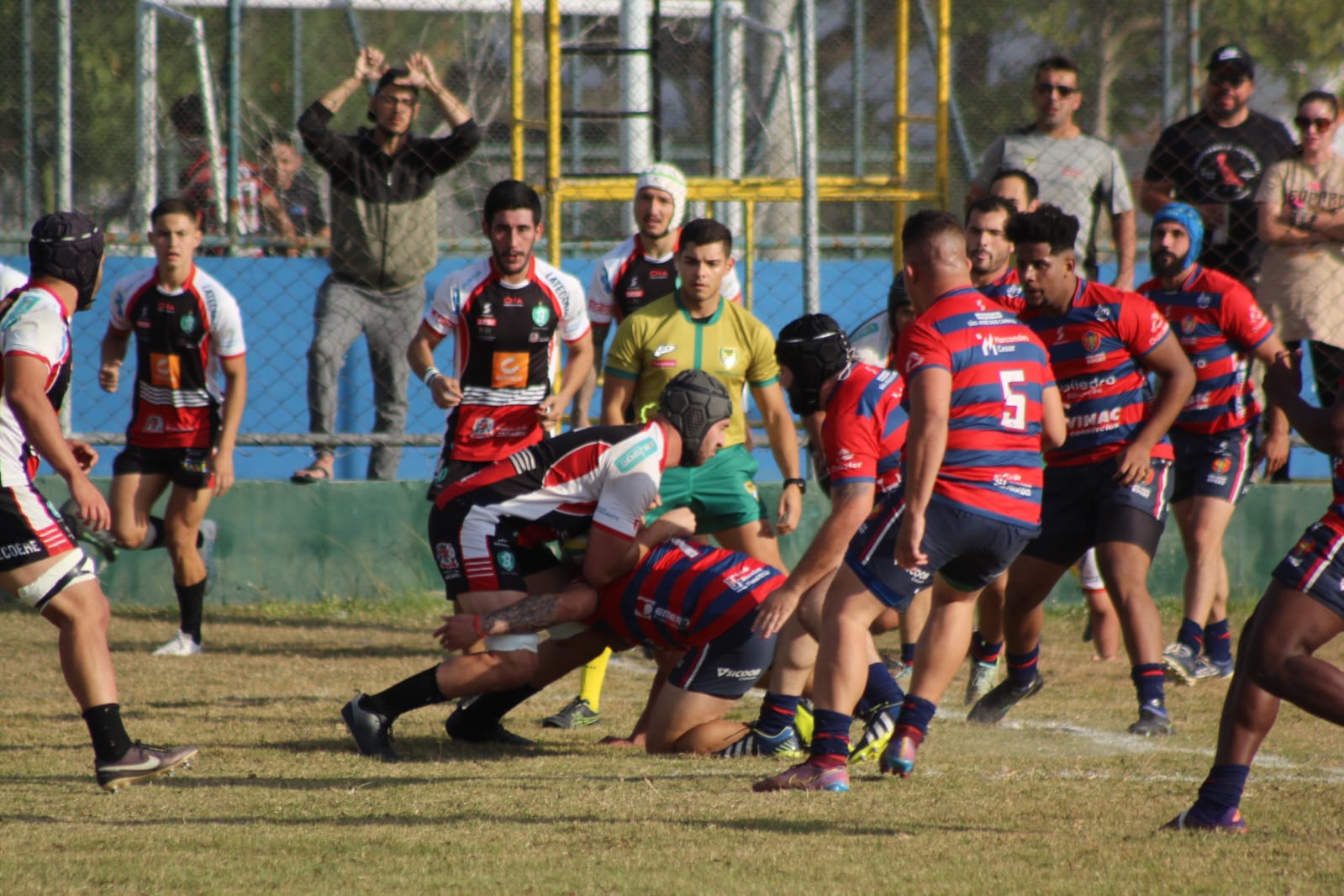 Farrapos, Jacareí e Curitiba venceram os clássicos do Super 12, o Campeonato Brasileiro Masculino de Rugby