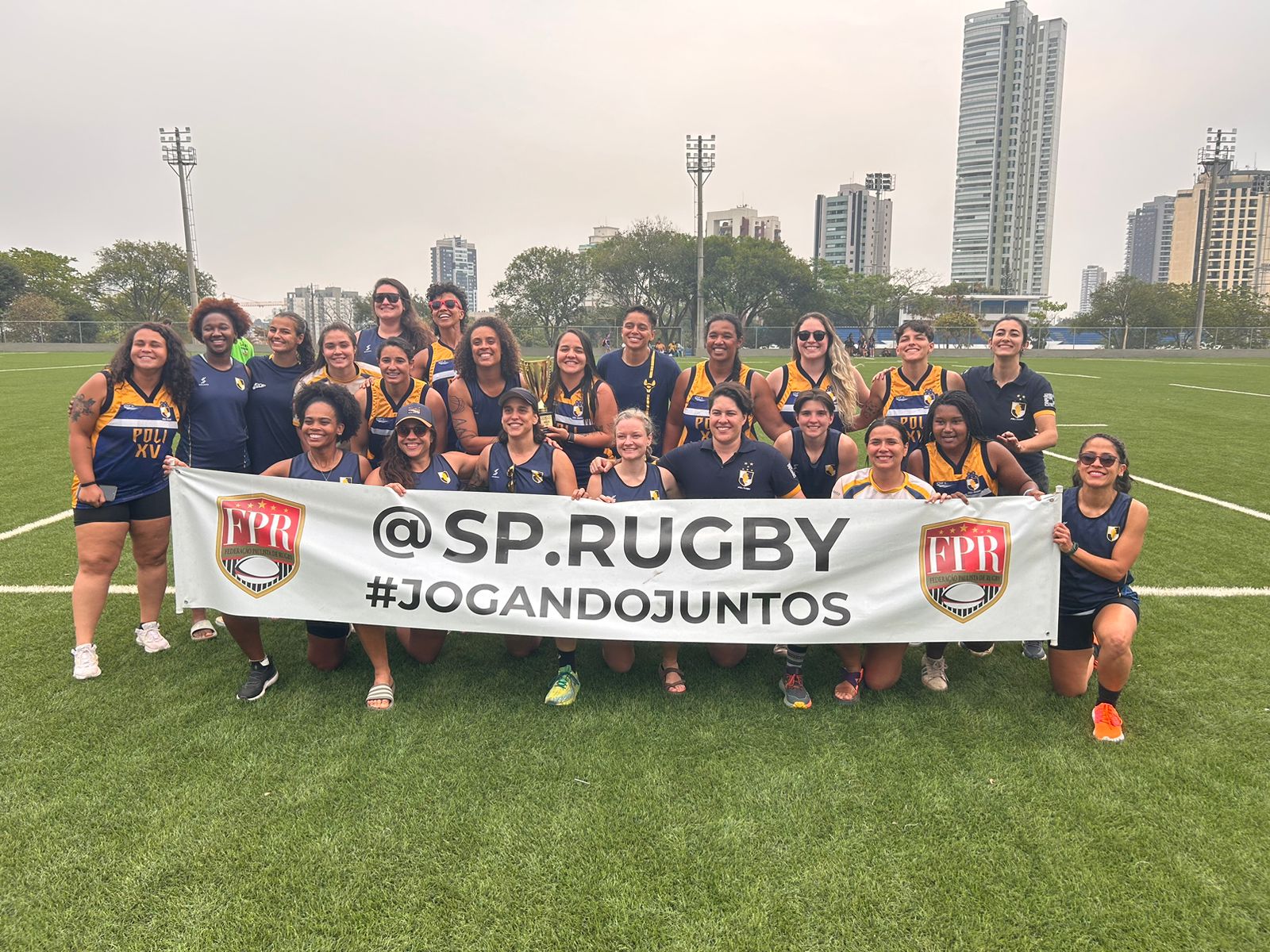 Poli é campeã paulista feminina de rugby sevens