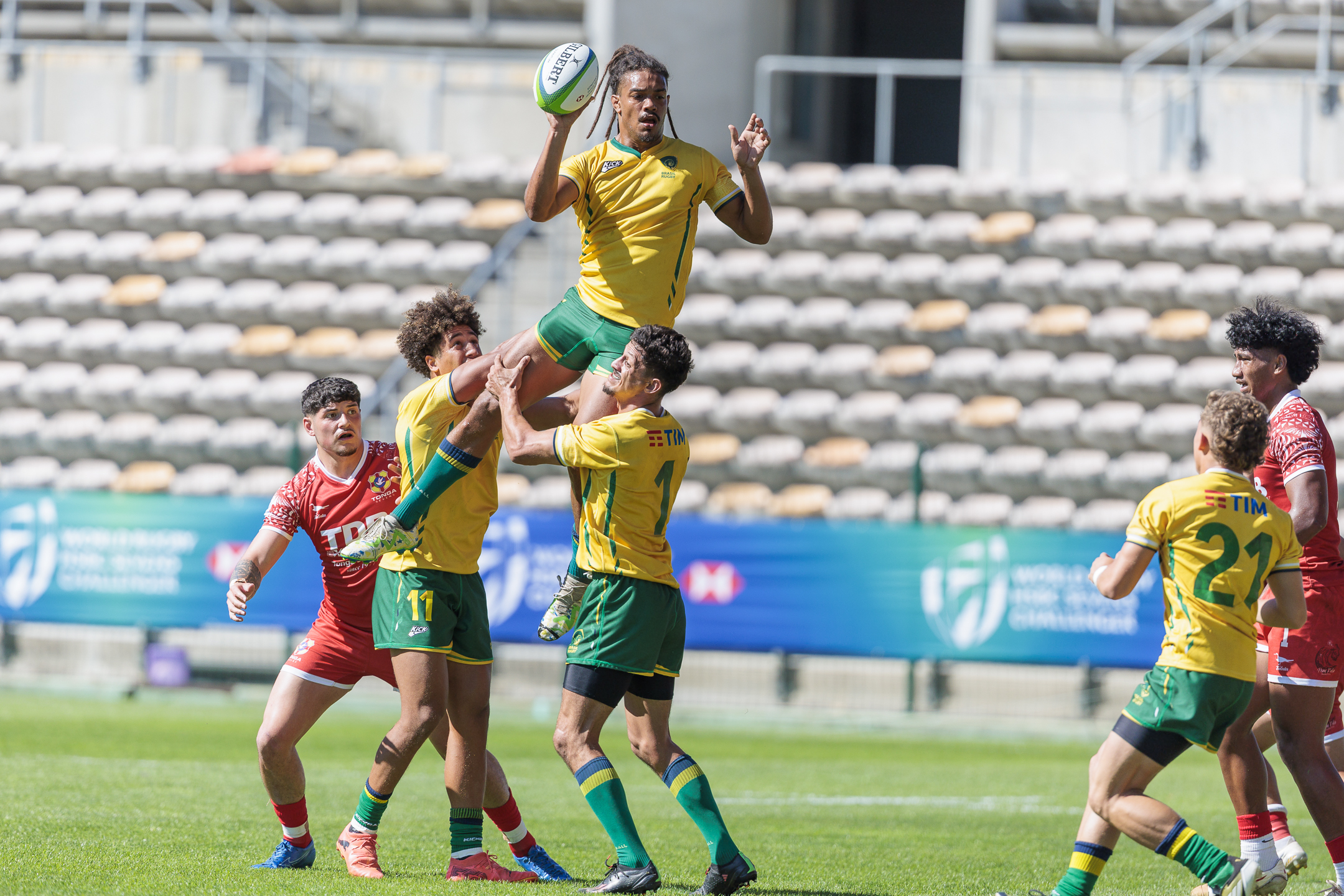 Pontapé inicial para a divisão de acesso do Circuito Mundial de Rugby Sevens teve participação brasileira